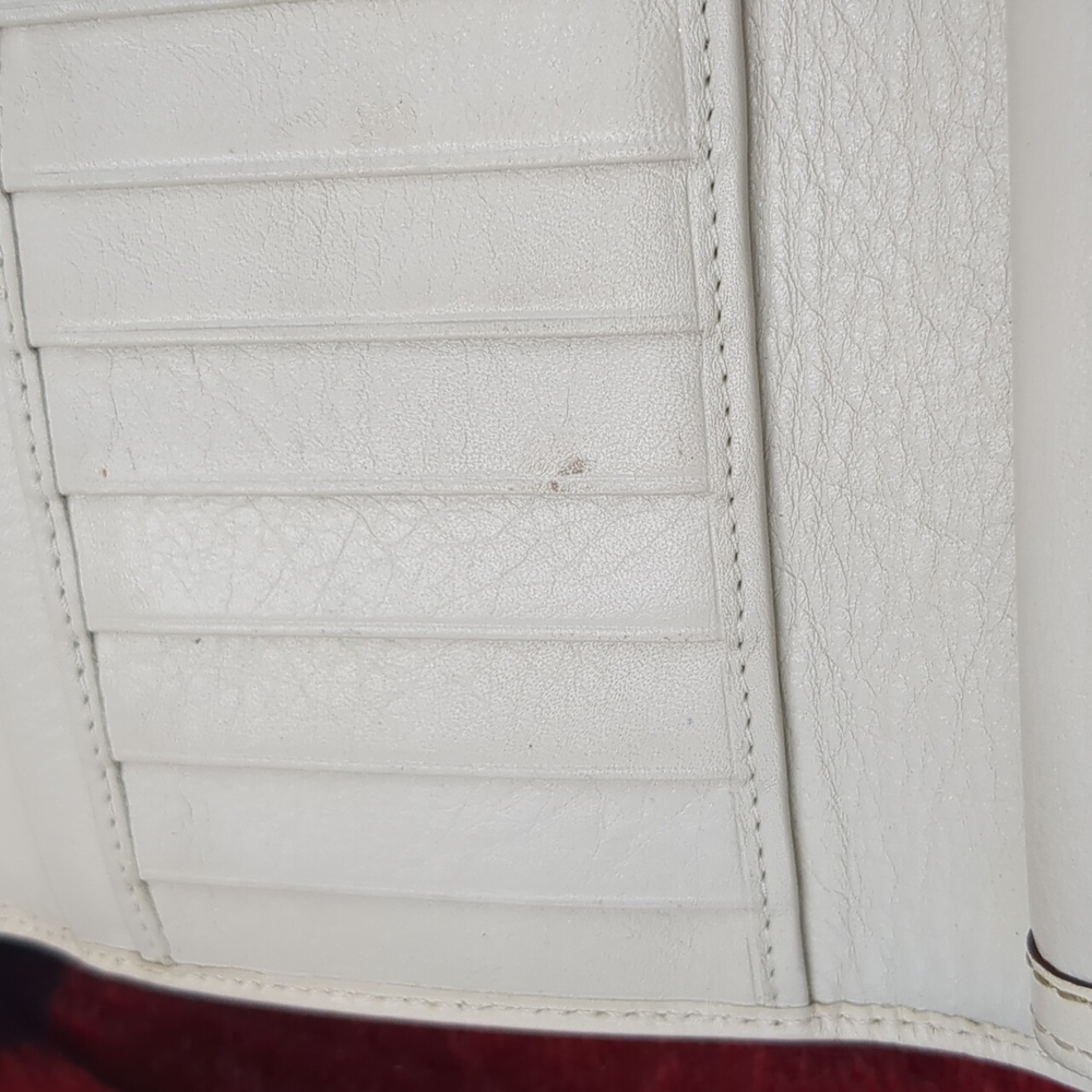Coach Vintage Trifold Wallet - Picture 11 of 15